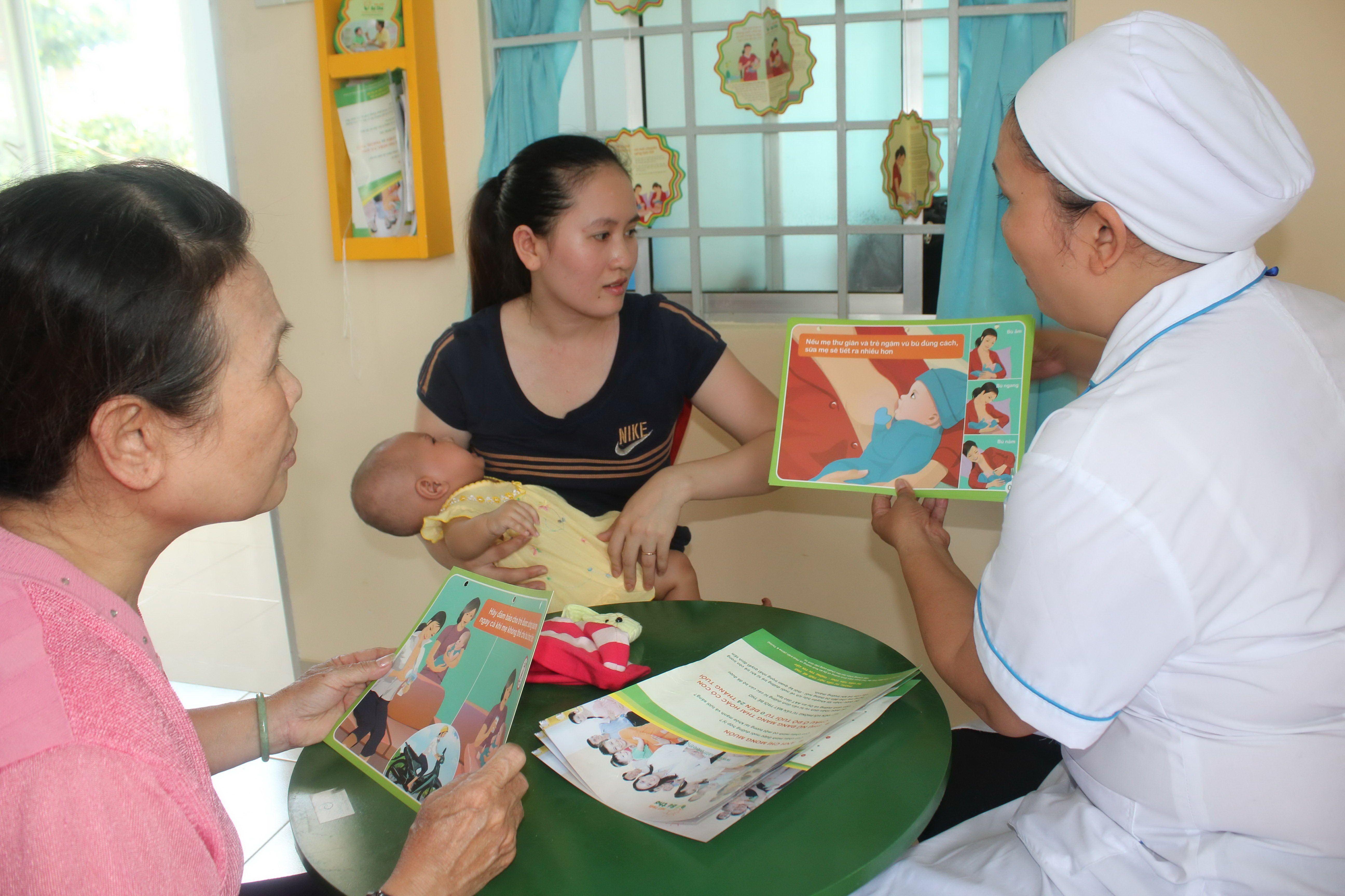 Nuôi con bằng sữa mẹ: khởi đầu vàng cho sức khỏe – hành động xanh cho hành tinh